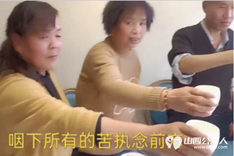 长治正能量公益协会副会长郭海龙组织志愿者开展了尊师重教从我做起的社会文化主题活动 - 第10张 - 山西公益人 长治正能量公益协会副会长郭海龙组织志愿者开展了尊师重教从我做起的社会文化主题活动 - 第10张