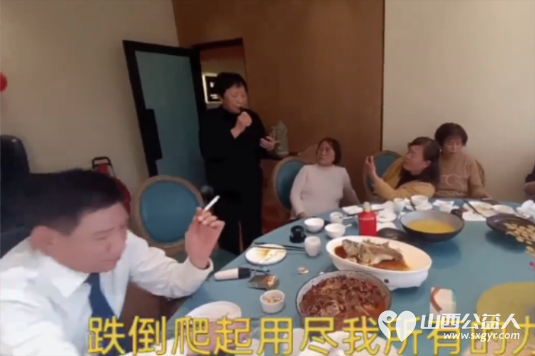 长治正能量公益协会副会长郭海龙组织志愿者开展了尊师重教从我做起的社会文化主题活动 - 第8张 - 山西公益人 长治正能量公益协会副会长郭海龙组织志愿者开展了尊师重教从我做起的社会文化主题活动 - 第8张