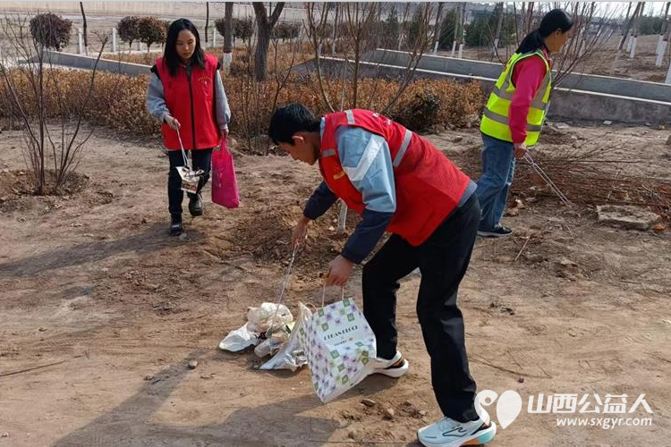 文水县爱心帮扶志愿者协会及中志协应急委文水服务队组织志愿者开展保护母亲河----文峪河活动 - 第5张 - 山西公益人 文水县爱心帮扶志愿者协会及中志协应急委文水服务队组织志愿者开展保护母亲河----文峪河活动 - 第5张