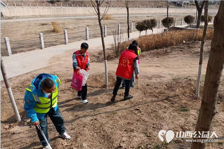 文水县爱心帮扶志愿者协会及中志协应急委文水服务队组织志愿者开展保护母亲河----文峪河活动 - 第15张 - 山西公益人 文水县爱心帮扶志愿者协会及中志协应急委文水服务队组织志愿者开展保护母亲河----文峪河活动 - 第15张