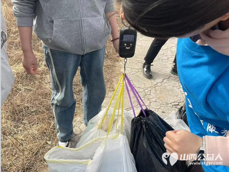 绿水青山榜样少年----“救地球、少年行之地球滤芯行动”亲子快乐联盟太原站沿汾河汾泉路沿岸举行了一场环境保护活动 - 第22张