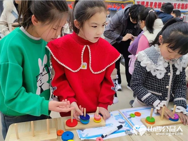 伙伴计划约定的力量 石楼县青年志愿者协会联合山东大学的学生在龙山社区成功举办了一场精彩纷呈的室外游园会活动 - 第6张