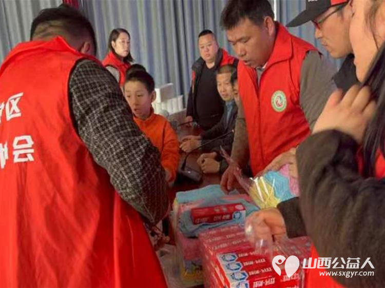 关爱特殊儿童守护健康成长----长治市上党区义工协会走进上党区特殊教育学校慰问残疾学生 - 第4张 - 山西公益人 关爱特殊儿童守护健康成长----长治市上党区义工协会走进上党区特殊教育学校慰问残疾学生 - 第4张