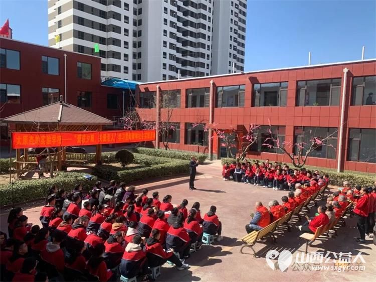 太原杏岭实验学校来到太原市比家美养老院举办 爱驻夕阳关爱老人 学习雷锋精神社会实践活动 - 第20张