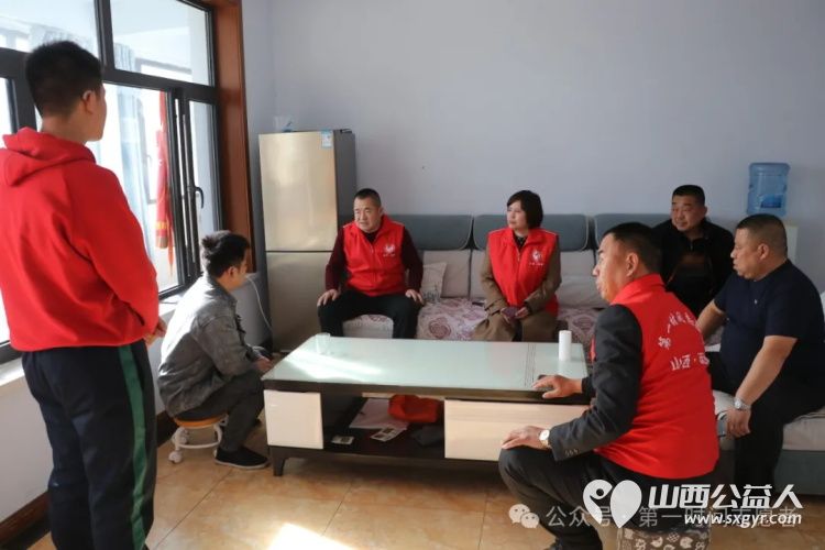 让爱的声音听得见----盐湖区第一时间志愿者协会赴爱的分贝听障儿童家庭走访 - 第2张