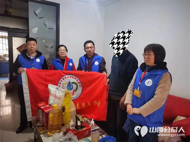 长治小雨点公益志愿者协会组织志愿者走进复兴花园看望残疾人和孤寡老人 - 第3张