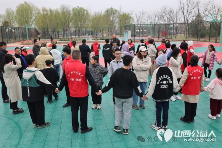 聚力前行 共赴春光 盐湖区第一时间志愿者协会举办2024第一季度星级徽章颁发暨团建活动 - 第12张 - 山西公益人 聚力前行 共赴春光 盐湖区第一时间志愿者协会举办2024第一季度星级徽章颁发暨团建活动 - 第12张