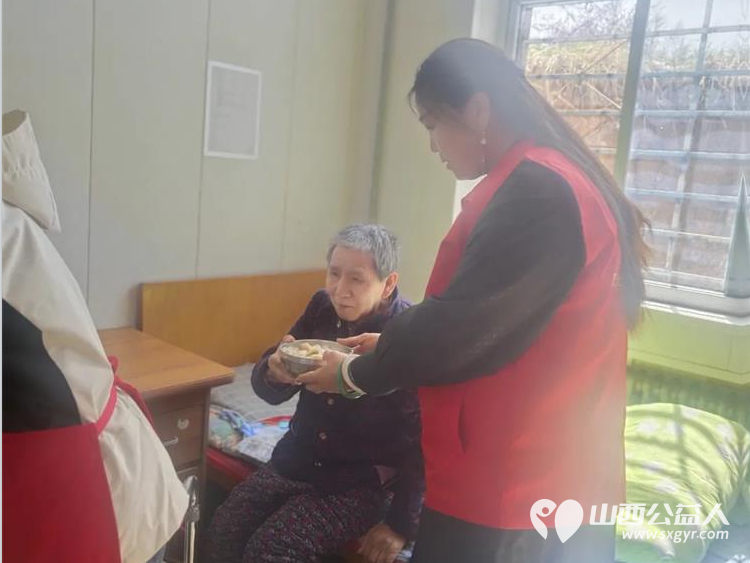 长治市阳光困境儿童帮扶协会携爱心商家赴潞洲区南山田园敬老院开展志愿服务活动 - 第22张 - 山西公益人 长治市阳光困境儿童帮扶协会携爱心商家赴潞洲区南山田园敬老院开展志愿服务活动 - 第22张