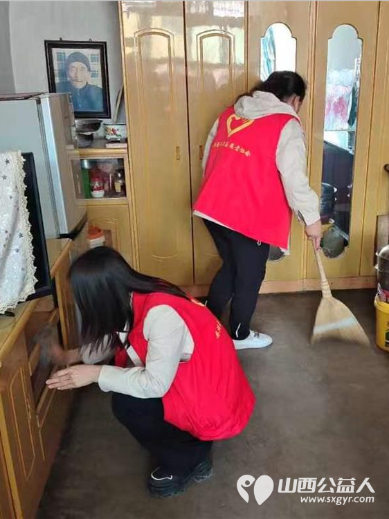 娄烦县青年志愿者协会在娄烦县静游镇西六度村开展志愿服务活动 - 第6张