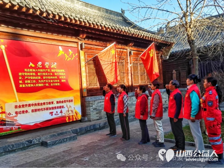 “爱心义剪进古城,一言一行靓秀容”忻州市爱心公益协会学雷锋月系列活动 - 第21张 - 山西公益人 “爱心义剪进古城,一言一行靓秀容”忻州市爱心公益协会学雷锋月系列活动 - 第21张