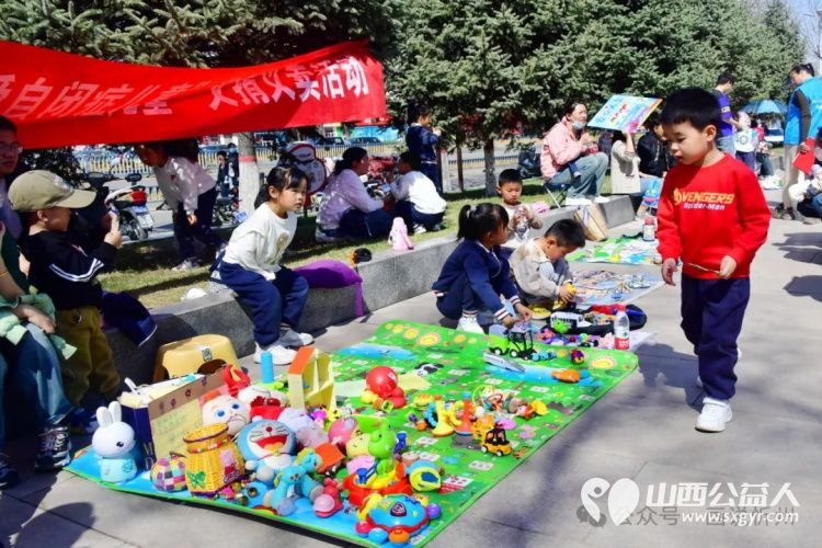 全生涯服务全方位关爱,忻州市妇联关爱孤独儿童主题宣传活动在日月广场举行 - 第11张 - 山西公益人 全生涯服务全方位关爱,忻州市妇联关爱孤独儿童主题宣传活动在日月广场举行 - 第11张