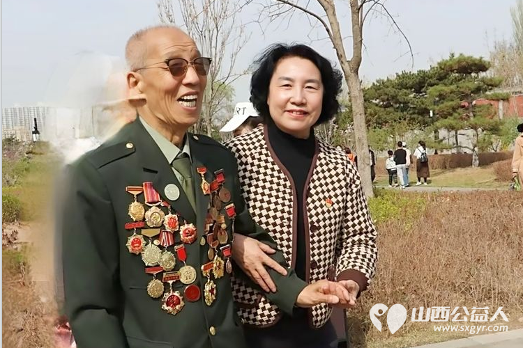 太原市传统文化研究会太原市关爱下一代志愿者协会联合省城十多家社会团体开展祭奠英烈活动 - 第24张 - 山西公益人 太原市传统文化研究会太原市关爱下一代志愿者协会联合省城十多家社会团体开展祭奠英烈活动 - 第24张