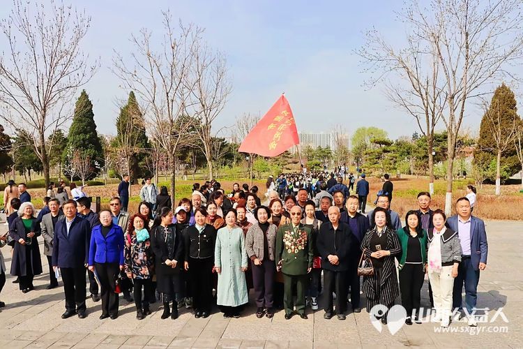 太原市传统文化研究会太原市关爱下一代志愿者协会联合省城十多家社会团体开展祭奠英烈活动 - 第14张 - 山西公益人 太原市传统文化研究会太原市关爱下一代志愿者协会联合省城十多家社会团体开展祭奠英烈活动 - 第14张