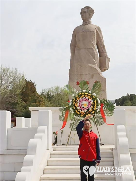 太原市传统文化研究会太原市关爱下一代志愿者协会联合省城十多家社会团体开展祭奠英烈活动 - 第38张 - 山西公益人 太原市传统文化研究会太原市关爱下一代志愿者协会联合省城十多家社会团体开展祭奠英烈活动 - 第38张