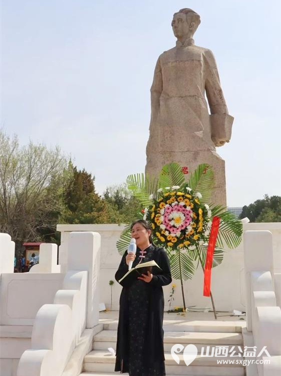 太原市传统文化研究会太原市关爱下一代志愿者协会联合省城十多家社会团体开展祭奠英烈活动 - 第13张 - 山西公益人 太原市传统文化研究会太原市关爱下一代志愿者协会联合省城十多家社会团体开展祭奠英烈活动 - 第13张