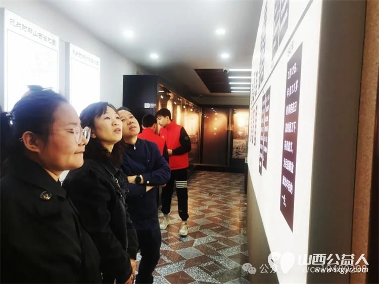 中共介休市公益事业促进会联合文明北街社区党支部于2024年清明节到介休烈士陵园扫墓 - 第30张 - 山西公益人 中共介休市公益事业促进会联合文明北街社区党支部于2024年清明节到介休烈士陵园扫墓 - 第30张