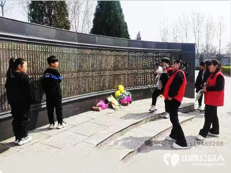 中共介休市公益事业促进会联合文明北街社区党支部于2024年清明节到介休烈士陵园扫墓 - 第22张 - 山西公益人 中共介休市公益事业促进会联合文明北街社区党支部于2024年清明节到介休烈士陵园扫墓 - 第22张