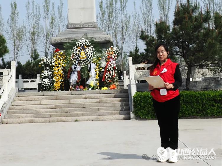 中共介休市公益事业促进会联合文明北街社区党支部于2024年清明节到介休烈士陵园扫墓 - 第9张 - 山西公益人 中共介休市公益事业促进会联合文明北街社区党支部于2024年清明节到介休烈士陵园扫墓 - 第9张