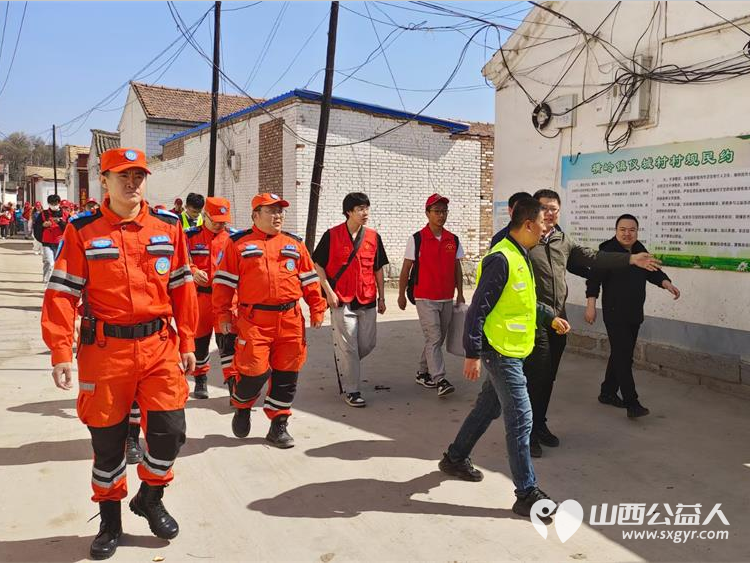 晋中市青暖童心关爱困境青少年志愿服务活动走进和顺县仪城村赠送学习用品 - 第6张