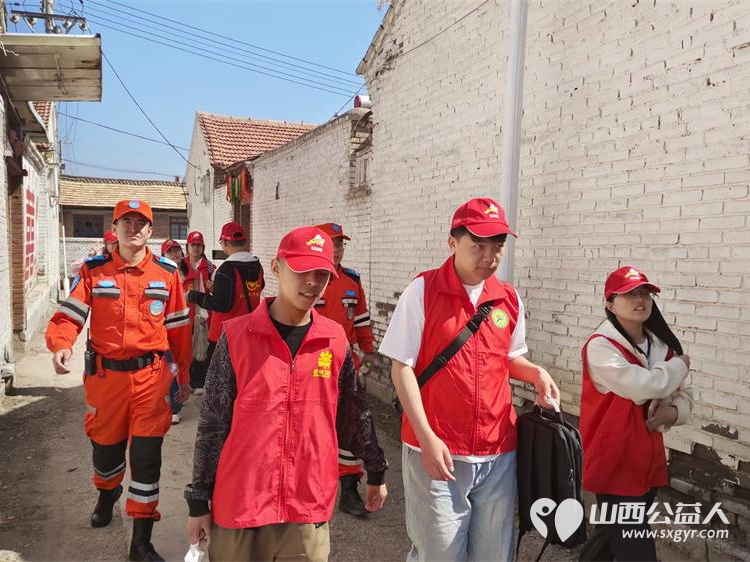 晋中市青暖童心关爱困境青少年志愿服务活动走进和顺县仪城村赠送学习用品 - 第7张