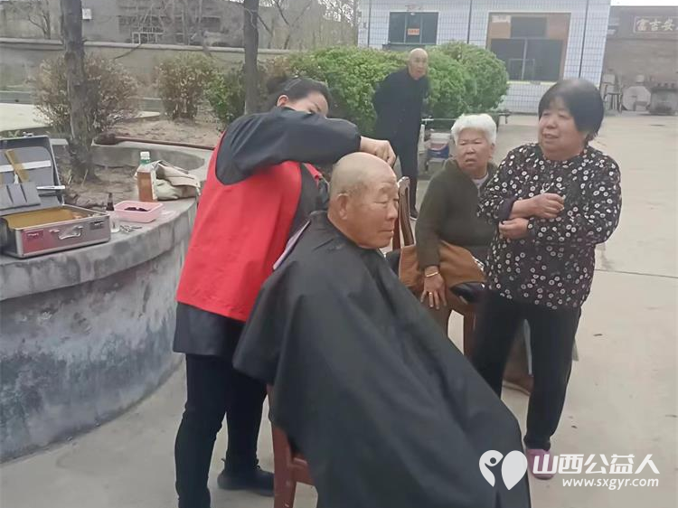 介休市敬老协会在洪山镇北两水村举办“孝善行”之敬老爱老助老行动 - 第31张 - 山西公益人 介休市敬老协会在洪山镇北两水村举办“孝善行”之敬老爱老助老行动 - 第31张