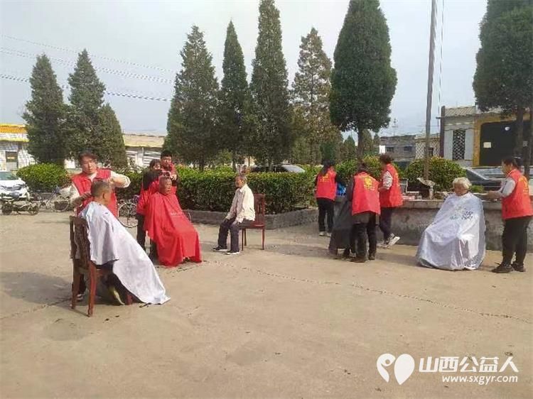 介休市敬老协会在洪山镇北两水村举办“孝善行”之敬老爱老助老行动 - 第5张 - 山西公益人 介休市敬老协会在洪山镇北两水村举办“孝善行”之敬老爱老助老行动 - 第5张