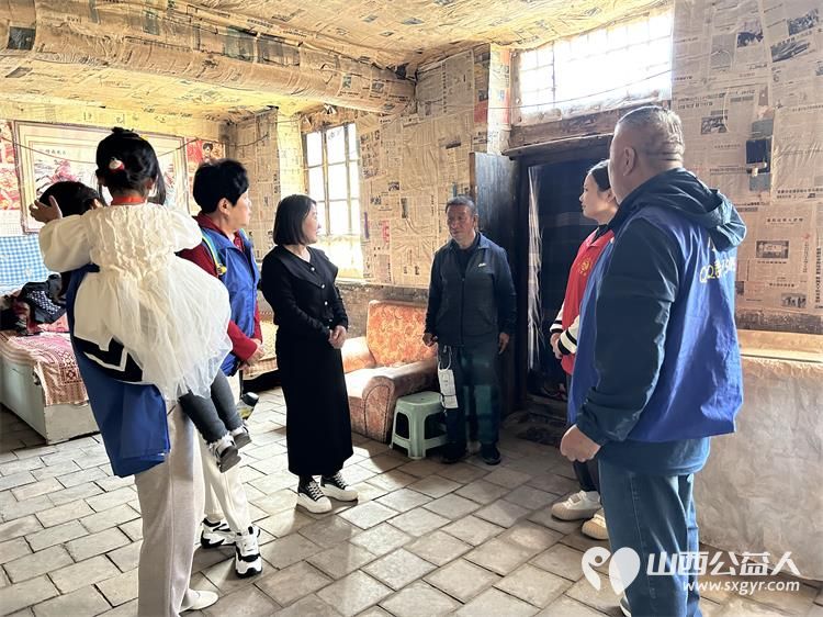 醉美四月芬芳依旧 长治小雨点公益志愿者协会来到了楊暴村看望孤寡老人和困境儿童家庭 - 第11张