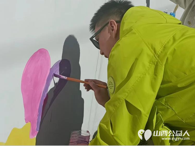 感谢山西骐骥教育各位老师的鼎力相助让我们太原市灵星孤独症社区的农疗园地越来越漂亮 - 第7张 - 山西公益人 感谢山西骐骥教育各位老师的鼎力相助让我们太原市灵星孤独症社区的农疗园地越来越漂亮 - 第7张