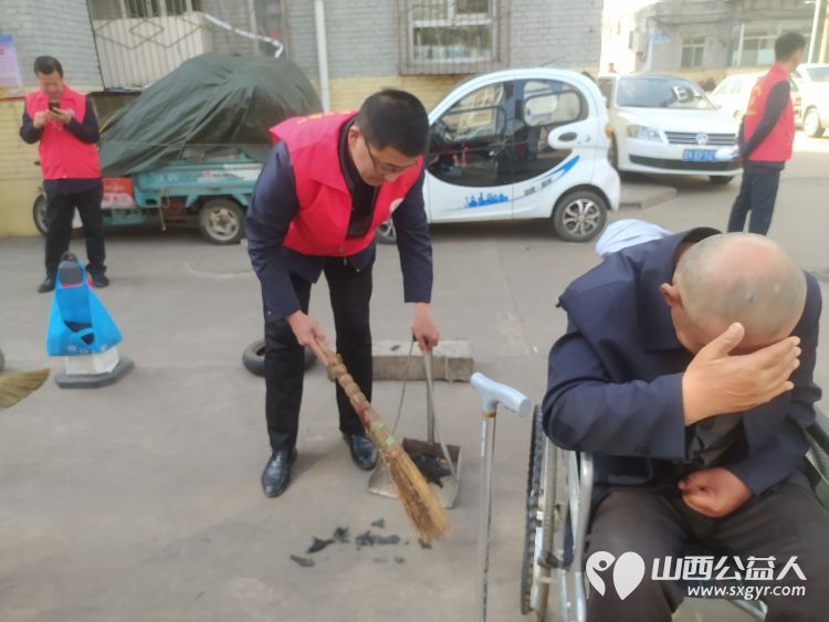 志愿服务进社区健康活动暖人心——介休市敬老协会走进西南街道绵山南街社区服务老人 - 第14张 - 山西公益人 志愿服务进社区健康活动暖人心——介休市敬老协会走进西南街道绵山南街社区服务老人 - 第14张