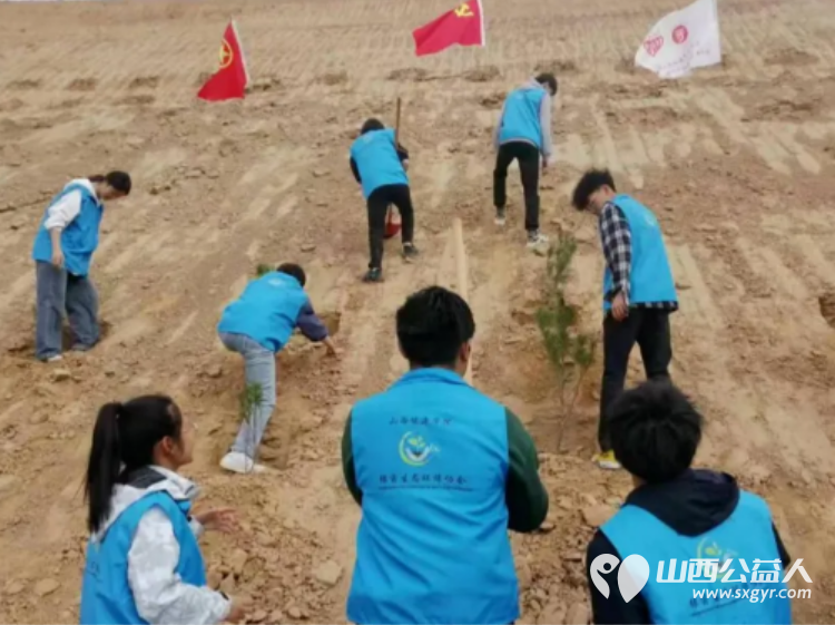 晋中新青年高校志愿者联合服务中心开展“同植青年林.共筑青年梦”植树造林志愿活动 - 第15张 - 山西公益人 晋中新青年高校志愿者联合服务中心开展“同植青年林.共筑青年梦”植树造林志愿活动 - 第15张