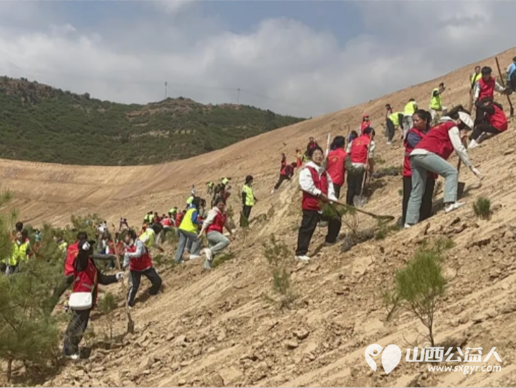 晋中新青年高校志愿者联合服务中心开展“同植青年林.共筑青年梦”植树造林志愿活动 - 第9张 - 山西公益人 晋中新青年高校志愿者联合服务中心开展“同植青年林.共筑青年梦”植树造林志愿活动 - 第9张
