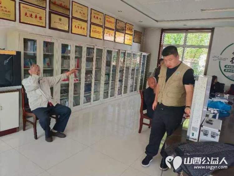 介休市敬老协会敬老爱老助老行动走进张兰镇穆家堡村为老人们送去社会的温暖与关怀 - 第23张 - 山西公益人 介休市敬老协会敬老爱老助老行动走进张兰镇穆家堡村为老人们送去社会的温暖与关怀 - 第23张