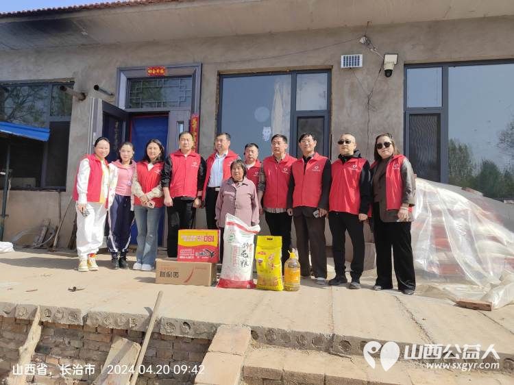 人间四月天乡村爱满天 长治圆梦公益志愿者协会们到沁县上北里村慰问十户生活困难需要帮助的老人们 - 第2张