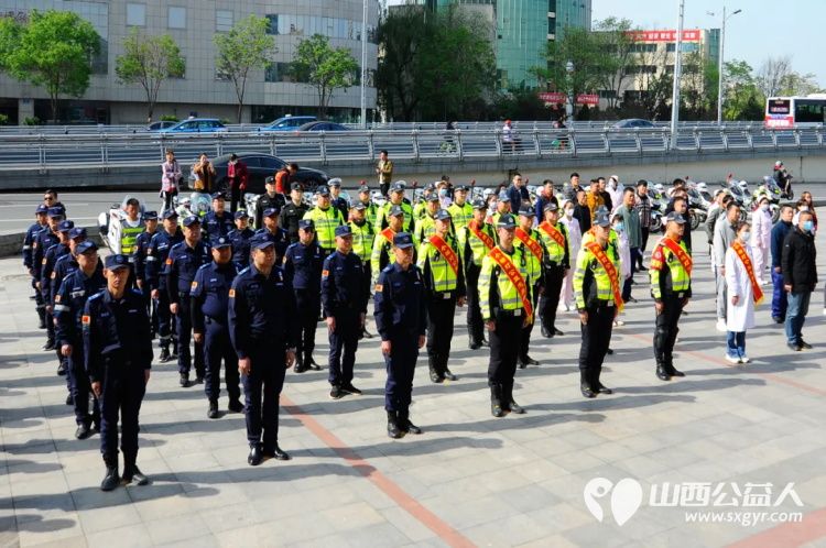 青春心向党护航新征程----小桔灯爱心联盟、山西省青年志愿者协会、太原市公安局龙城铁骑、太原市血液中心举办迎五四献热血活动 - 第5张 - 山西公益人 青春心向党护航新征程----小桔灯爱心联盟、山西省青年志愿者协会、太原市公安局龙城铁骑、太原市血液中心举办迎五四献热血活动 - 第5张