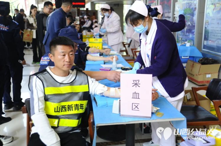 青春心向党护航新征程----小桔灯爱心联盟、山西省青年志愿者协会、太原市公安局龙城铁骑、太原市血液中心举办迎五四献热血活动 - 第17张 - 山西公益人 青春心向党护航新征程----小桔灯爱心联盟、山西省青年志愿者协会、太原市公安局龙城铁骑、太原市血液中心举办迎五四献热血活动 - 第17张