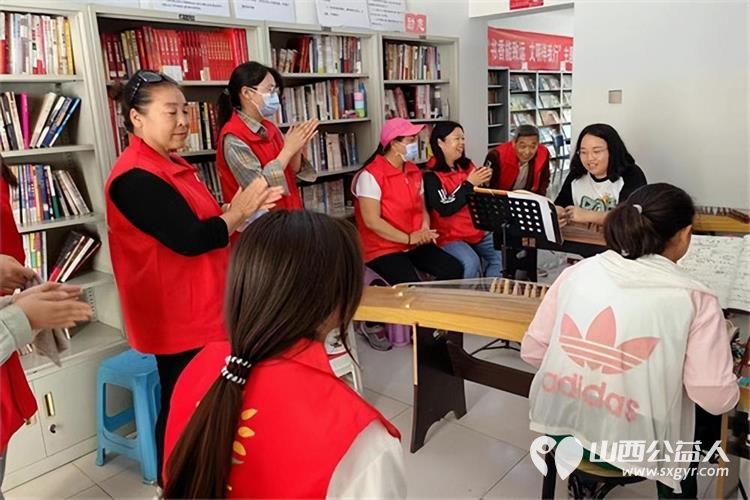 读一本好书幸福一生 长治市阳光困境儿童帮扶协会联合角沿村委会联合开展“书香能致远，文明伴我行”2024读书日主题活动 - 第1张