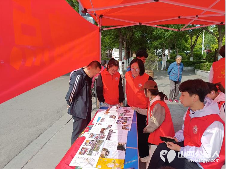 介休市北关街道彦博路社区志愿者协会五一假期在后土庙景区做公益引导志愿活动 - 第14张