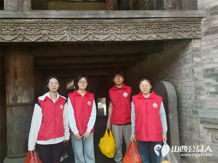介休市北关街道彦博路社区志愿者协会五一假期在后土庙景区做公益引导志愿活动 - 第8张