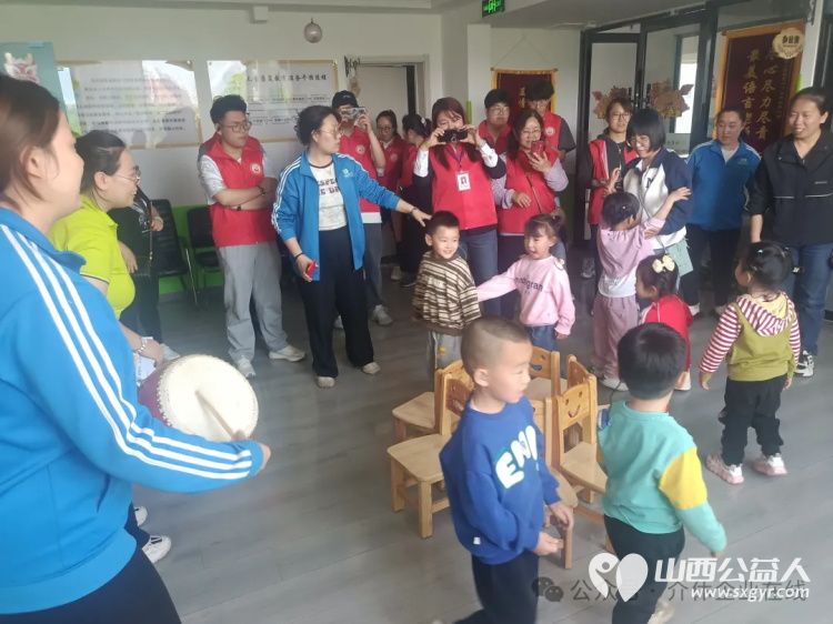 介休市北关街道彦博路社区志愿者协会开展“爱的分贝”认知包发放志愿活动 - 第16张 - 山西公益人 介休市北关街道彦博路社区志愿者协会开展“爱的分贝”认知包发放志愿活动 - 第16张