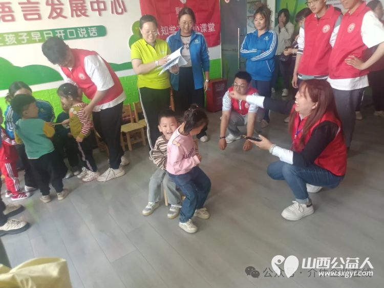 介休市北关街道彦博路社区志愿者协会开展“爱的分贝”认知包发放志愿活动 - 第15张 - 山西公益人 介休市北关街道彦博路社区志愿者协会开展“爱的分贝”认知包发放志愿活动 - 第15张