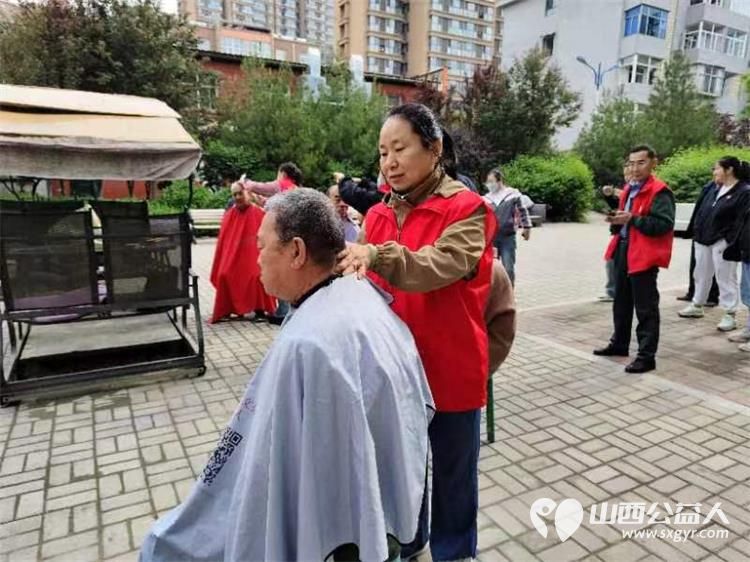 志愿服务进社区健康活动暖人心----介休市敬老协会走进西关街道金融路社区服务老人 - 第12张 - 山西公益人 志愿服务进社区健康活动暖人心----介休市敬老协会走进西关街道金融路社区服务老人 - 第12张