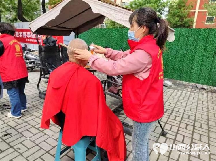 志愿服务进社区健康活动暖人心----介休市敬老协会走进西关街道金融路社区服务老人 - 第14张 - 山西公益人 志愿服务进社区健康活动暖人心----介休市敬老协会走进西关街道金融路社区服务老人 - 第14张