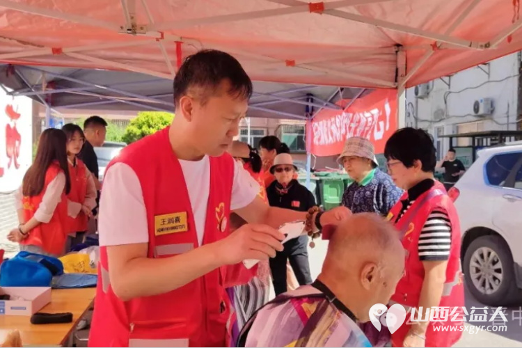 晋中市义工协会幸福夕阳志愿服务项目联合晋中市第四人民医院走进新建西社区晋华苑西小区 - 第2张 - 山西公益人 晋中市义工协会幸福夕阳志愿服务项目联合晋中市第四人民医院走进新建西社区晋华苑西小区 - 第2张