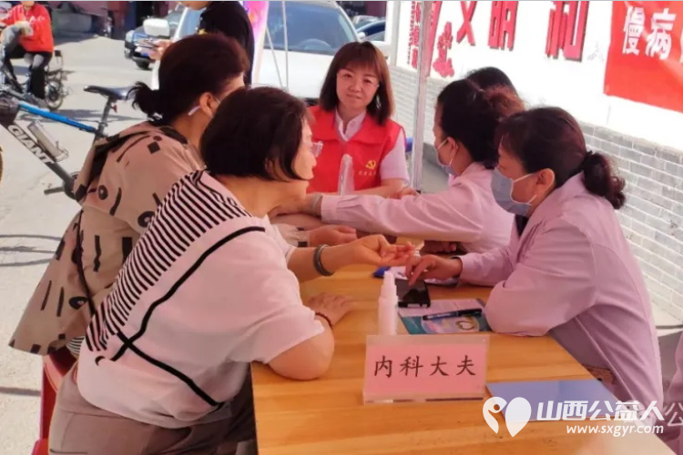 晋中市义工协会幸福夕阳志愿服务项目联合晋中市第四人民医院走进新建西社区晋华苑西小区 - 第6张 - 山西公益人 晋中市义工协会幸福夕阳志愿服务项目联合晋中市第四人民医院走进新建西社区晋华苑西小区 - 第6张