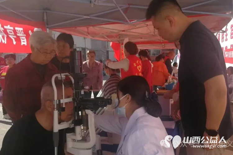 晋中市义工协会幸福夕阳志愿服务项目联合晋中市第四人民医院走进新建西社区晋华苑西小区 - 第5张 - 山西公益人 晋中市义工协会幸福夕阳志愿服务项目联合晋中市第四人民医院走进新建西社区晋华苑西小区 - 第5张