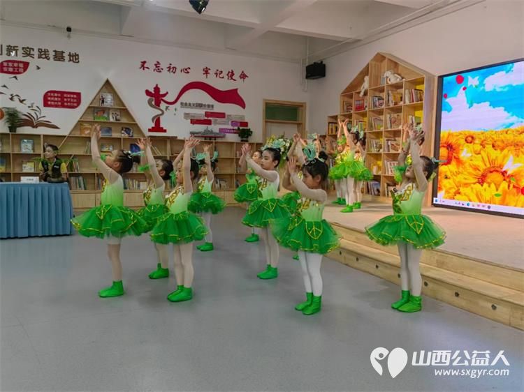 温暖守护助力成长小店区妇联“爱心妈妈”结对关爱留守儿童和困境儿童工作启动--杜增辉被聘请为爱心家庭代表 - 第9张 - 山西公益人 温暖守护助力成长小店区妇联“爱心妈妈”结对关爱留守儿童和困境儿童工作启动--杜增辉被聘请为爱心家庭代表 - 第9张