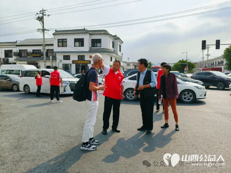 运城市第一时间志愿者助力“关帝巡城”活动为巡城活动提供保障 - 第10张