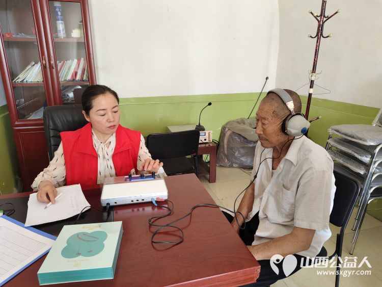介休市敬老协会孝善行之敬老爱老助老行动----义安镇沙堡村连福镇义和堡村为老人们送去社会的温暖与关怀 - 第13张 - 山西公益人 介休市敬老协会孝善行之敬老爱老助老行动----义安镇沙堡村连福镇义和堡村为老人们送去社会的温暖与关怀 - 第13张