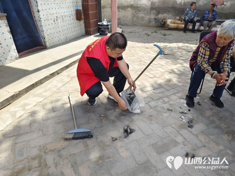 介休市敬老协会孝善行之敬老爱老助老行动----义安镇沙堡村连福镇义和堡村为老人们送去社会的温暖与关怀 - 第14张 - 山西公益人 介休市敬老协会孝善行之敬老爱老助老行动----义安镇沙堡村连福镇义和堡村为老人们送去社会的温暖与关怀 - 第14张