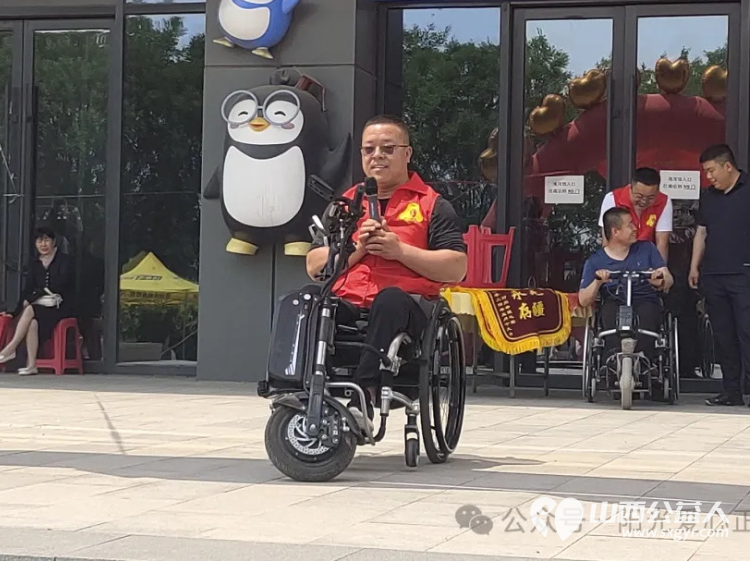 忻州市阳光爱心公益志愿者协会承办的“助残饺子宴”拉开了帷幕残障人士在这里感受到了关爱和尊重 - 第5张 - 山西公益人 忻州市阳光爱心公益志愿者协会承办的“助残饺子宴”拉开了帷幕残障人士在这里感受到了关爱和尊重 - 第5张